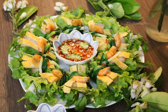 thang-cuon-tom-thit-cuon-hanh-diep-cuon-1-17085337275811044687864-1772182608870-17721826109631937193746.jpg