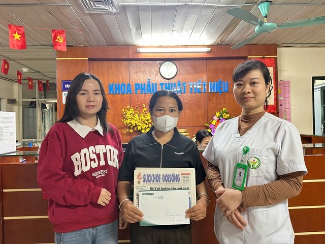 Từ những tấm l&ograve;ng nh&acirc;n &aacute;i tiếp th&ecirc;m hy vọng cho 3 bệnh nh&acirc;n ngh&egrave;o điều trị tại Việt Đức - Ảnh 1.