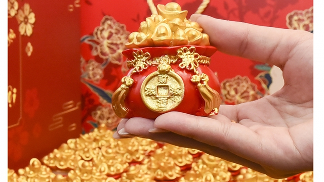 Giá vàng hôm nay 28 / 2: Vàng SJC và Bảo Tín giảm nhẹ , xu hướng thị trường mới - Ảnh 1. Giá vàng hôm nay 28 / 2: Vàng SJC và Bảo Tín giảm nhẹ , xu hướng thị trường mới - Ảnh 1.