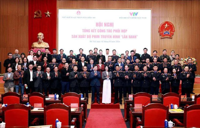 Tin vui của Hồng Diễm v&agrave; d&agrave;n diễn vi&ecirc;n phim 'Lằn ranh'  - Ảnh 2.