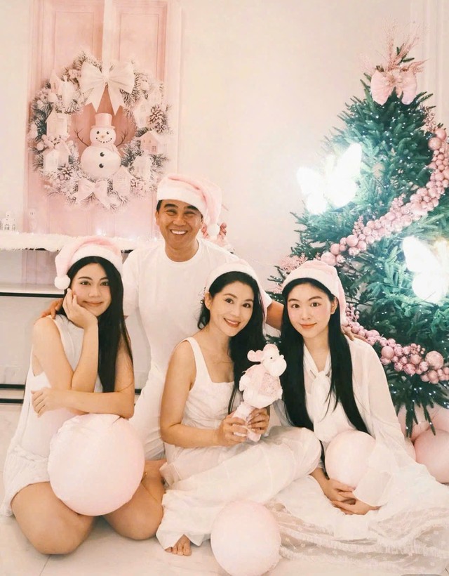 Bố mẹ vợ MC Quyền Linh g&acirc;y ch&uacute; &yacute; với diện mạo U90 , U80 khỏe mạnh - Ảnh 5.