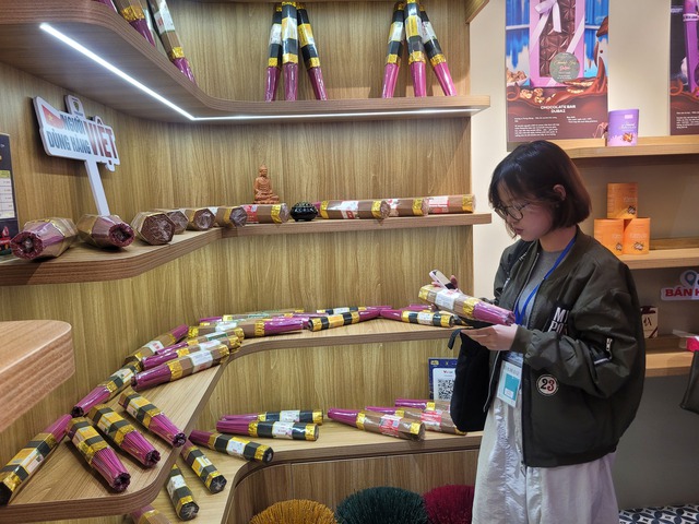 Sức sống h&agrave;ng Việt bảo vệ người ti&ecirc;u d&ugrave;ng tại Kh&ocirc;ng gian trưng b&agrave;y Tết 2026 - Ảnh 2.