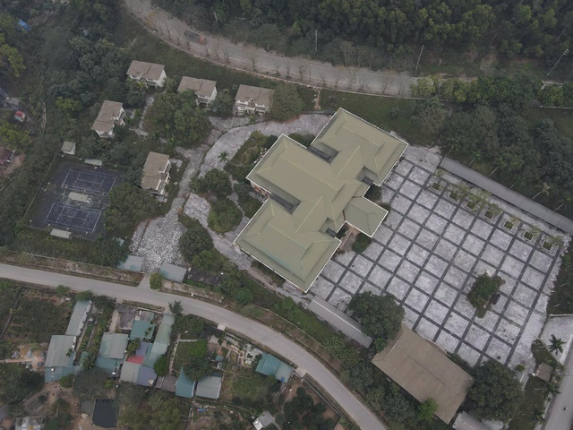 Trung t&acirc;m Hội nghị H&agrave;m Rồng hoang t&agrave;n , cần giải ph&aacute;p cấp b&aacute;ch năm 2026 - Ảnh 1.