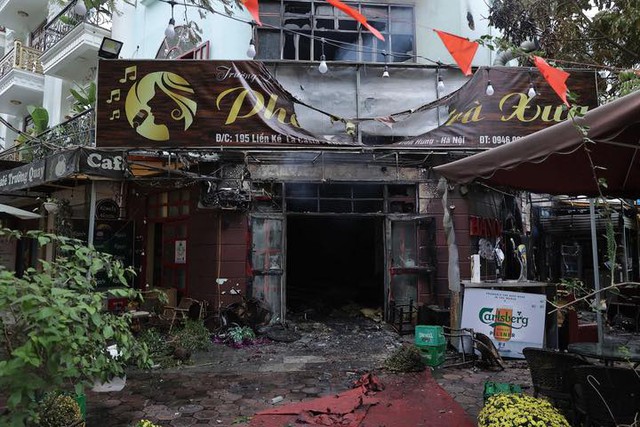 H&agrave; Nội: Kịp thời dập tắt đ&aacute;m ch&aacute;y tại khu biệt thự liền kề La Casta - Ảnh 2.