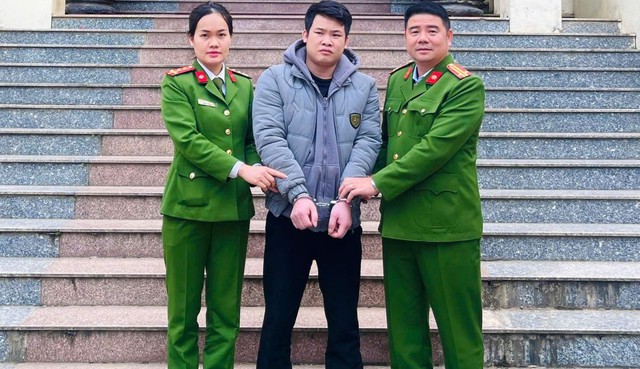 H&agrave;nh tr&igrave;nh 4 năm trốn lệnh truy n&atilde; xuy&ecirc;n Việt v&agrave; c&aacute;i kết bất ngờ ngay cửa ng&otilde; qu&ecirc; nh&agrave; - Ảnh 1.