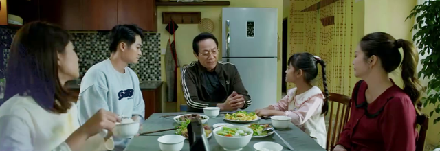 B&eacute; Nhi vẫn quyết v&agrave;o Đắk Lắk sống với b&aacute;c - Ảnh 1.