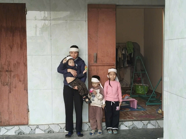 MS 1064: &ldquo;Tết bao giờ bố về?&rdquo; &ndash; c&acirc;u hỏi x&eacute; l&ograve;ng của ba đứa trẻ mồ c&ocirc;i cha nơi l&agrave;ng biển những ng&agrave;y cận Tết - Ảnh 2.