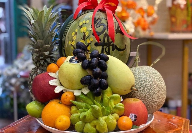 Loại quả &ldquo;tốt nhất thế giới&rdquo; Việt Nam trồng đầy v&agrave;o m&ugrave;a chỉ 10.000 đồng/kg, b&agrave;y m&acirc;m ngũ quả ng&agrave;y Tết mang tới may mắn - Ảnh 3.