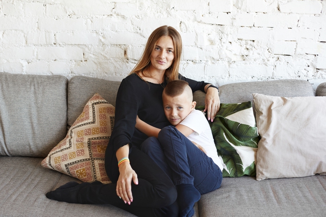 Kh&ocirc;ng phải ngh&egrave;o kh&oacute;, 4 th&oacute;i quen n&agrave;y của mẹ mới khiến con kh&oacute; th&agrave;nh c&ocirc;ng - Ảnh 2.