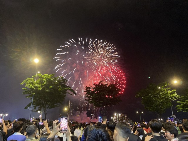 Dự b&aacute;o thời tiết H&agrave; Nội đ&ecirc;m Giao thừa, m&ugrave;ng 1 Tết Nguy&ecirc;n đ&aacute;n 2026 - Ảnh 2.