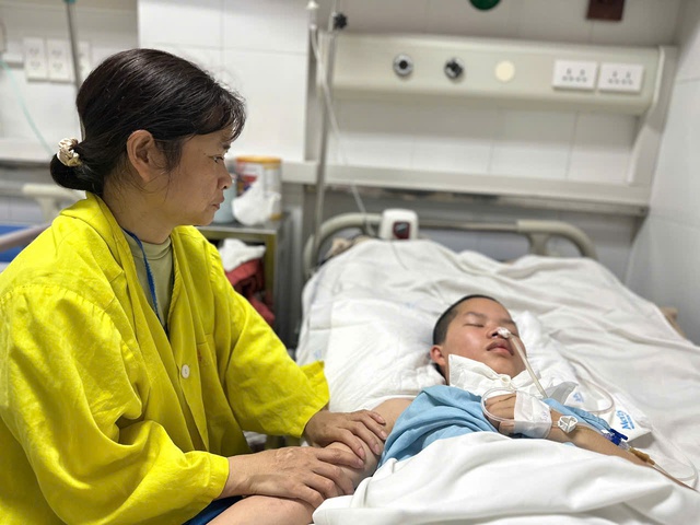 MS 1072: X&oacute;t xa gia cảnh của nữ sinh lớp 10 nguy kịch v&igrave; tai nạn, người mẹ ngh&egrave;o mong ph&eacute;p m&agrave;u cho con trở lại trường - Ảnh 3.