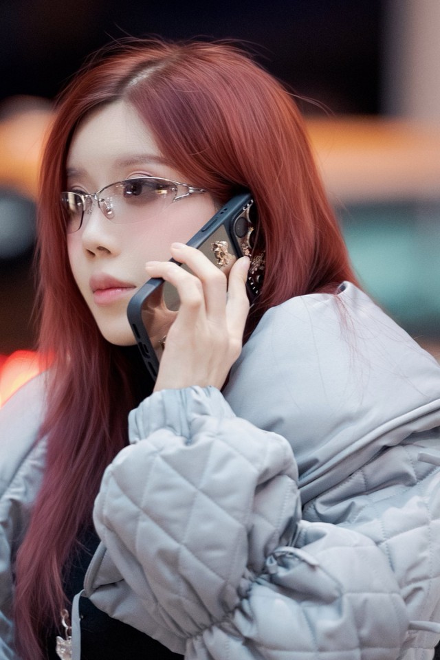 Làn da không tuổi của mỹ nhân Hà thành 'theo chân' Chi Pu thi 'Đạp gió 2026' ở xứ Trung - Ảnh 4. Làn da không tuổi của mỹ nhân Hà thành 'theo chân' Chi Pu thi 'Đạp gió 2026' ở xứ Trung - Ảnh 4.