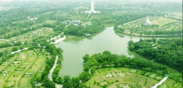 B&iacute; quyết chọn vị tr&iacute; mộ hợp tuổi gi&uacute;p gia đ&igrave;nh đ&oacute;n nhận nhiều điều c&aacute;t l&agrave;nh trong tương lai - Ảnh 3.