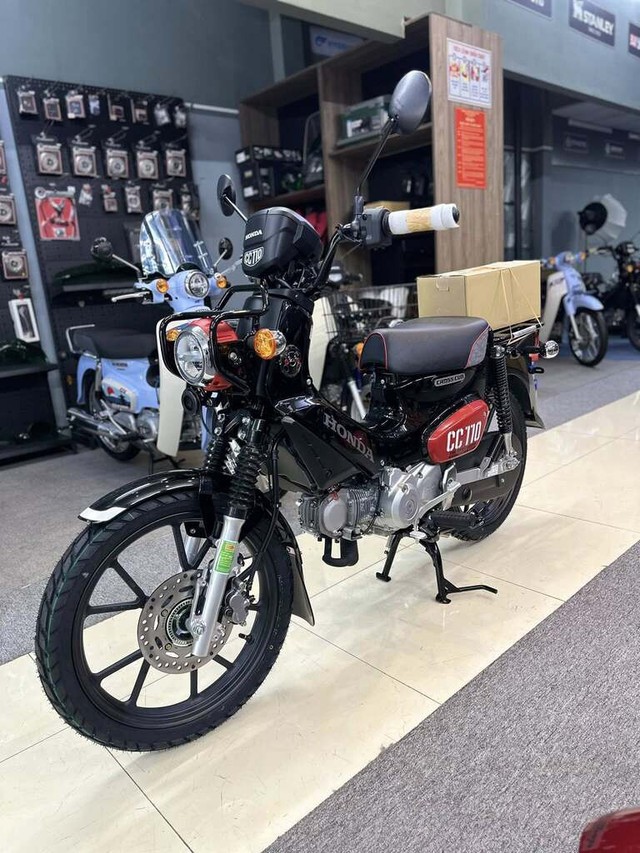 Xe m&aacute;y Honda Cub huyền thoại về Việt Nam gi&aacute; hơn 100 triệu đồng vẫn đắt kh&aacute;ch c&oacute; g&igrave; đặc biệt? - Ảnh 3.