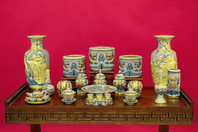 Đ&acirc;y mới l&agrave; thời điểm thay hũ gạo muối tr&ecirc;n b&agrave;n thờ thần t&agrave;i thu h&uacute;t t&agrave;i lộc cho gia đ&igrave;nh - Ảnh 2.