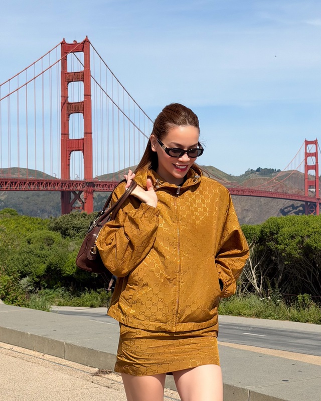 Cặp song sinh nhà Hồ Ngọc Hà chứng kiến khoảnh khắc kỉ niệm 9 năm hẹn hò của bố mẹ - Ảnh 4. Cặp song sinh nhà Hồ Ngọc Hà chứng kiến khoảnh khắc kỉ niệm 9 năm hẹn hò của bố mẹ - Ảnh 4.