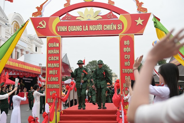 Đi nghĩa vụ qu&acirc;n sự 2026, c&ocirc;ng d&acirc;n phải nhập ngũ mấy năm? - Ảnh 2.