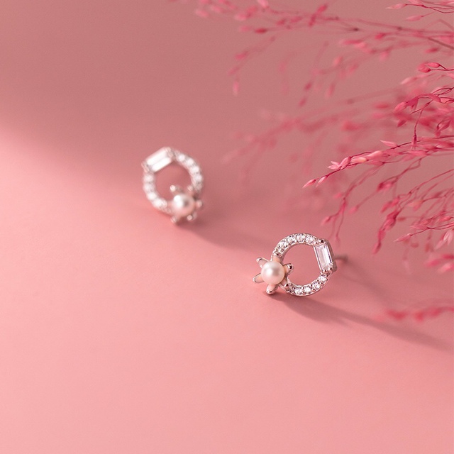 Top 5 loại trang sức được ưa chuộng nhất dịp 8/3 năm nay - Ảnh 3.