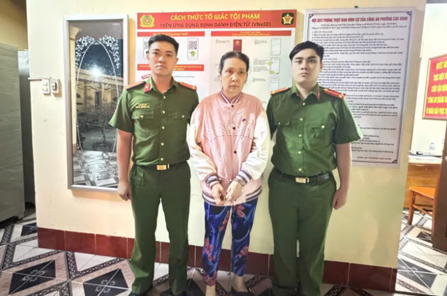 Giúp việc 54 tuổi lén lục két sắt, ‘khoắng’ 270 triệu đồng và 2 chỉ vàng của chủ nhà - Ảnh 1. Giúp việc 54 tuổi lén lục két sắt, ‘khoắng’ 270 triệu đồng và 2 chỉ vàng của chủ nhà - Ảnh 1.