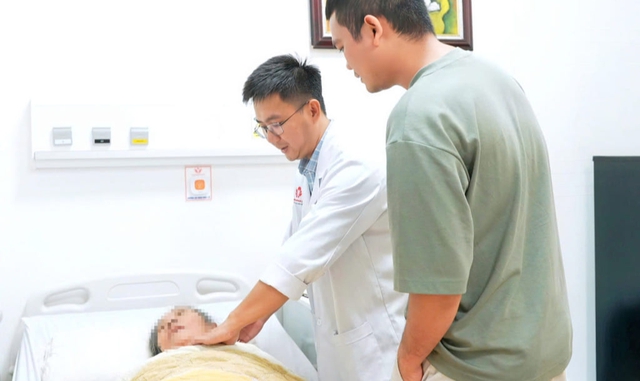 Người phụ nữ ph&aacute;t hiện ung thư tuyến gi&aacute;p từ dấu hiệu nhiều người Việt bỏ qua - Ảnh 2.