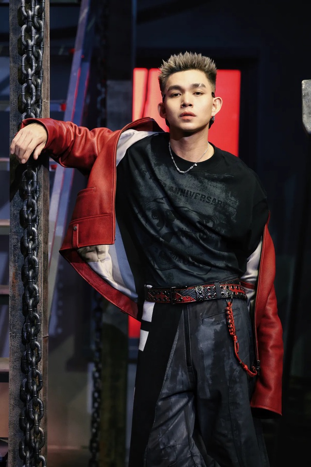 Đ&ecirc;m nhạc của Trung Qu&acirc;n Idol bị hủy bỏ giữa ồn &agrave;o g&acirc;y ch&uacute; &yacute; - Ảnh 2.