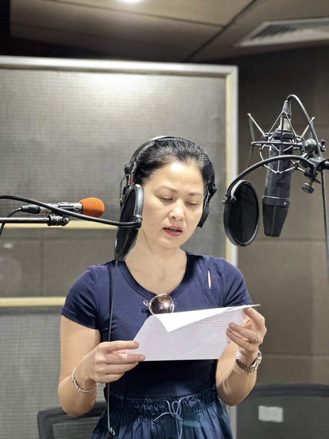 Nghệ sĩ Đinh Th&uacute;y H&agrave; - Ảnh 4.