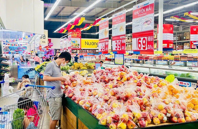 Các siêu thị ‘tung’ hàng loạt chương trình giảm giá sâu chào hè 2026 - Ảnh 3. Các siêu thị ‘tung’ hàng loạt chương trình giảm giá sâu chào hè 2026 - Ảnh 3.