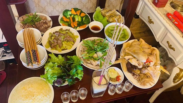Những m&oacute;n ăn cấm kỵ trong lễ c&uacute;ng cơm người mất - Ảnh 3.