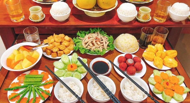 Những m&oacute;n ăn cấm kỵ trong lễ c&uacute;ng cơm người mất - Ảnh 2.
