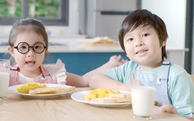 3 kiểu bữa sáng độc hại đang âm thầm 'lấy đi' chiều cao của trẻ - Ảnh 1. 3 kiểu bữa sáng độc hại đang âm thầm 'lấy đi' chiều cao của trẻ - Ảnh 1.