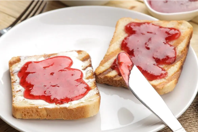 3 kiểu bữa sáng độc hại đang âm thầm 'lấy đi' chiều cao của trẻ - Ảnh 3. 3 kiểu bữa sáng độc hại đang âm thầm 'lấy đi' chiều cao của trẻ - Ảnh 3.