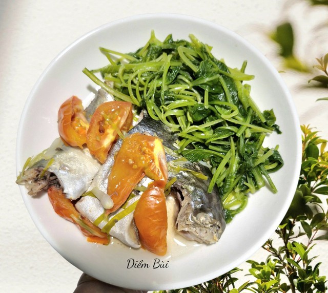 Mâm cơm đúng cách sau tuổi 40 giúp cơ thể nhẹ nhõm hơn mỗi ngày - Ảnh 2. Mâm cơm đúng cách sau tuổi 40 giúp cơ thể nhẹ nhõm hơn mỗi ngày - Ảnh 2.