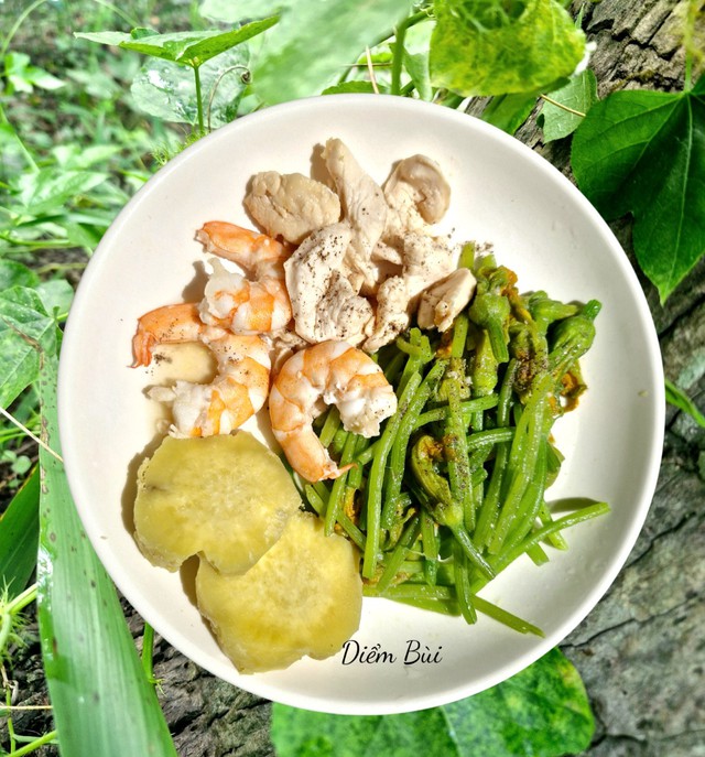 Mâm cơm đúng cách sau tuổi 40 giúp cơ thể nhẹ nhõm hơn mỗi ngày - Ảnh 8. Mâm cơm đúng cách sau tuổi 40 giúp cơ thể nhẹ nhõm hơn mỗi ngày - Ảnh 8.