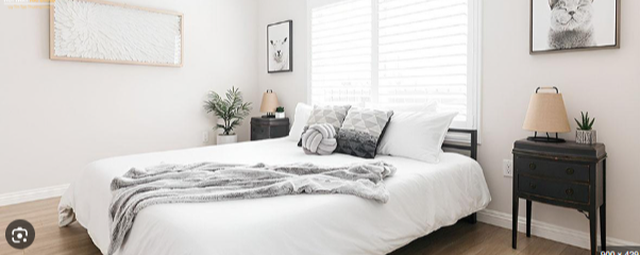 V&igrave; sao tr&aacute;nh đặt giường đối diện cửa sổ? - Ảnh 2.