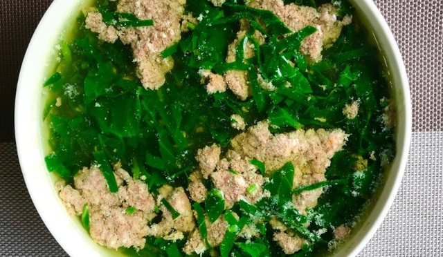 3 M&oacute;n ăn bổ dưỡng: Ch&aacute;o c&aacute; , canh rau đay v&agrave; g&agrave; hầm d&agrave;nh cho người vi&ecirc;m gan B - Ảnh 2.