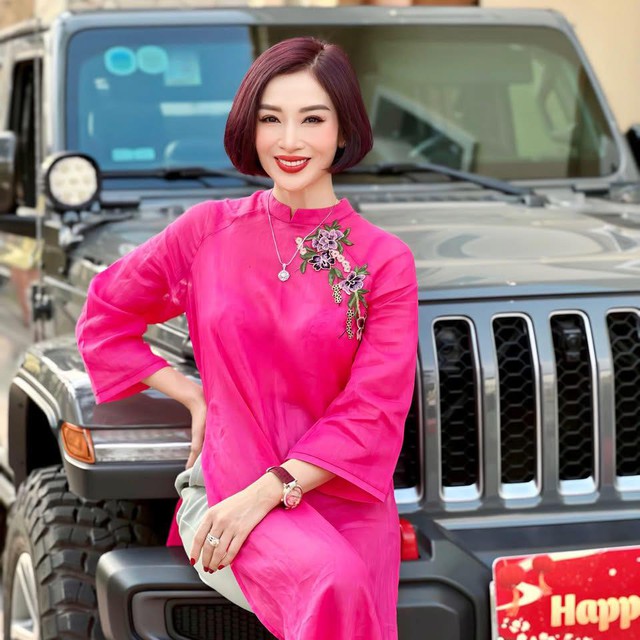 21 năm hôn nhân từ lúc ở nhà thuê đến lúc ở biệt thự 600m2 của Hoa khôi Thể thao Thu Hương - Ảnh 2. 21 năm hôn nhân từ lúc ở nhà thuê đến lúc ở biệt thự 600m2 của Hoa khôi Thể thao Thu Hương - Ảnh 2.