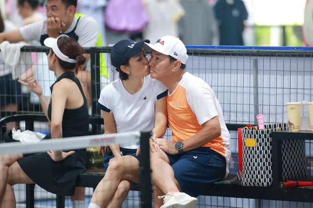 21 năm hôn nhân từ lúc ở nhà thuê đến lúc ở biệt thự 600m2 của Hoa khôi Thể thao Thu Hương - Ảnh 4. 21 năm hôn nhân từ lúc ở nhà thuê đến lúc ở biệt thự 600m2 của Hoa khôi Thể thao Thu Hương - Ảnh 4.