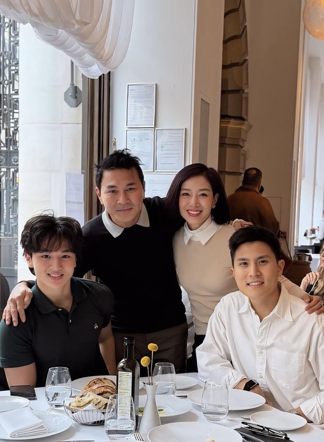 21 năm hôn nhân từ lúc ở nhà thuê đến lúc ở biệt thự 600m2 của Hoa khôi Thể thao Thu Hương - Ảnh 8. 21 năm hôn nhân từ lúc ở nhà thuê đến lúc ở biệt thự 600m2 của Hoa khôi Thể thao Thu Hương - Ảnh 8.