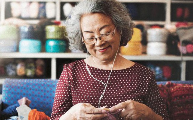 Không phụ thuộc con cái, cụ bà đúc kết 6 điều giúp tuổi già an nhàn, vui vẻ - Ảnh 1. Không phụ thuộc con cái, cụ bà đúc kết 6 điều giúp tuổi già an nhàn, vui vẻ - Ảnh 1.