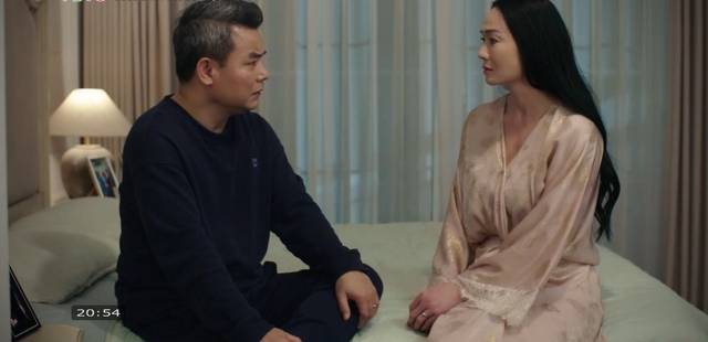 Bà Dung chấp nhận cô giáo Thương, nhưng chồng vẫn phản đối - Ảnh 8. Bà Dung chấp nhận cô giáo Thương, nhưng chồng vẫn phản đối - Ảnh 8.