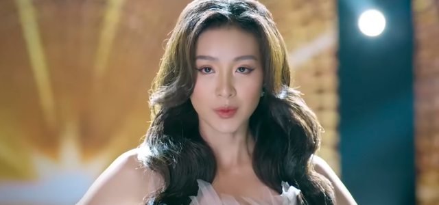 Hoa hậu Vi Minh gặp s&oacute;ng gi&oacute; sau đ&ecirc;m đăng quang - Ảnh 1.