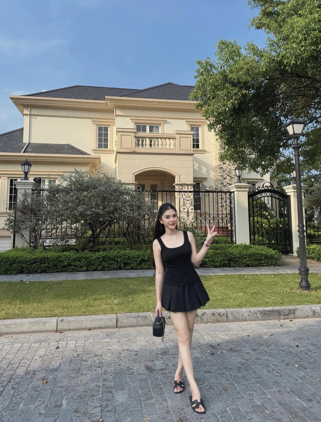 Phong c&aacute;ch thời trang nữ tổng t&agrave;i của diễn vi&ecirc;n Thu HO&agrave;i - Ảnh 5.