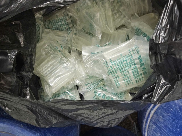 Quảng Ninh: Bắt chủ 2 cơ sở b&aacute;n 160 tấn gi&aacute; đỗ ng&acirc;m chất tăng trưởng - Ảnh 3.