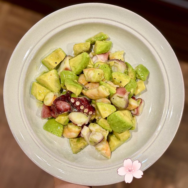 5 thực phẩm n&ecirc;n ăn thường xuy&ecirc;n tốt cho đại tr&agrave;ng người tuổi trung ni&ecirc;n - Ảnh 4.