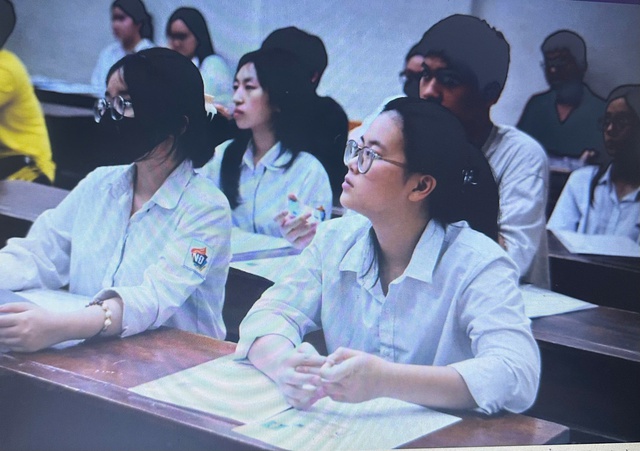 Tin s&aacute;ng 20/4: Dự b&aacute;o thời tiết 10 ng&agrave;y tới: Miền Bắc đ&oacute;n kh&ocirc;ng kh&iacute; lạnh, mưa d&ocirc;ng; H&agrave; Nội c&ocirc;ng bố số lượng học sinh đăng k&yacute; lớp 10 chậm nhất ng&agrave;y 6/5 - Ảnh 2.