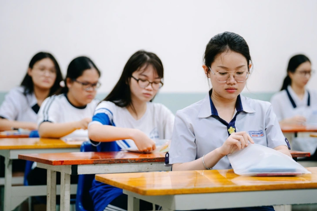 Những trường hợp n&agrave;o được miễn thi tất cả c&aacute;c m&ocirc;n trong kỳ thi tốt nghiệp THPT 2026? - Ảnh 1.