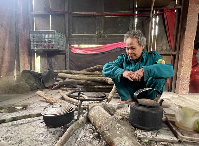 Cụ &ocirc;ng người Arem thấy đồng b&agrave;o m&igrave;nh từ hang đ&aacute; đến cuộc sống văn minh - Ảnh 2.