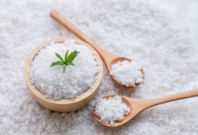 Ăn bao nhi&ecirc;u muối mỗi ng&agrave;y l&agrave; đủ? - Ảnh 2.