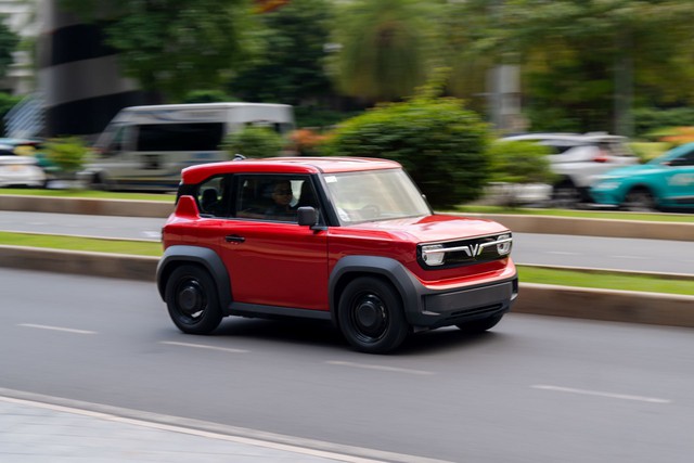 Mua VF 3 trong th&aacute;ng 4: Chi ph&iacute; lăn b&aacute;nh thấp hơn gi&aacute; ni&ecirc;m yết nhờ loạt ưu đ&atilde;i khủng - Ảnh 1.