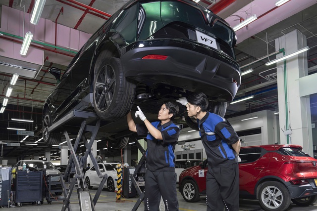 Ở v&ugrave;ng n&uacute;i s&acirc;u vẫn được hỗ trợ kịp thời, dịch vụ hậu m&atilde;i VinFast 'ghi điểm' với người d&ugrave;ng Việt - Ảnh 1.